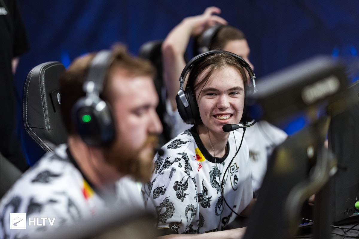 成败往往决 成败往往决