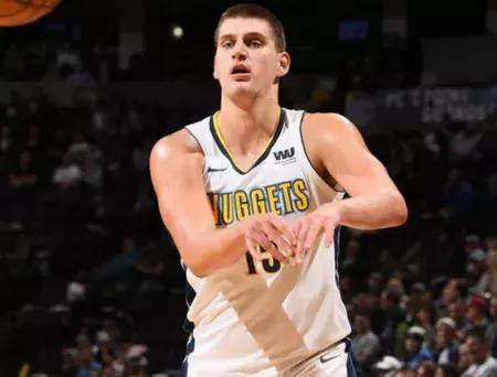 上屡次遭遇 上屡次遭遇